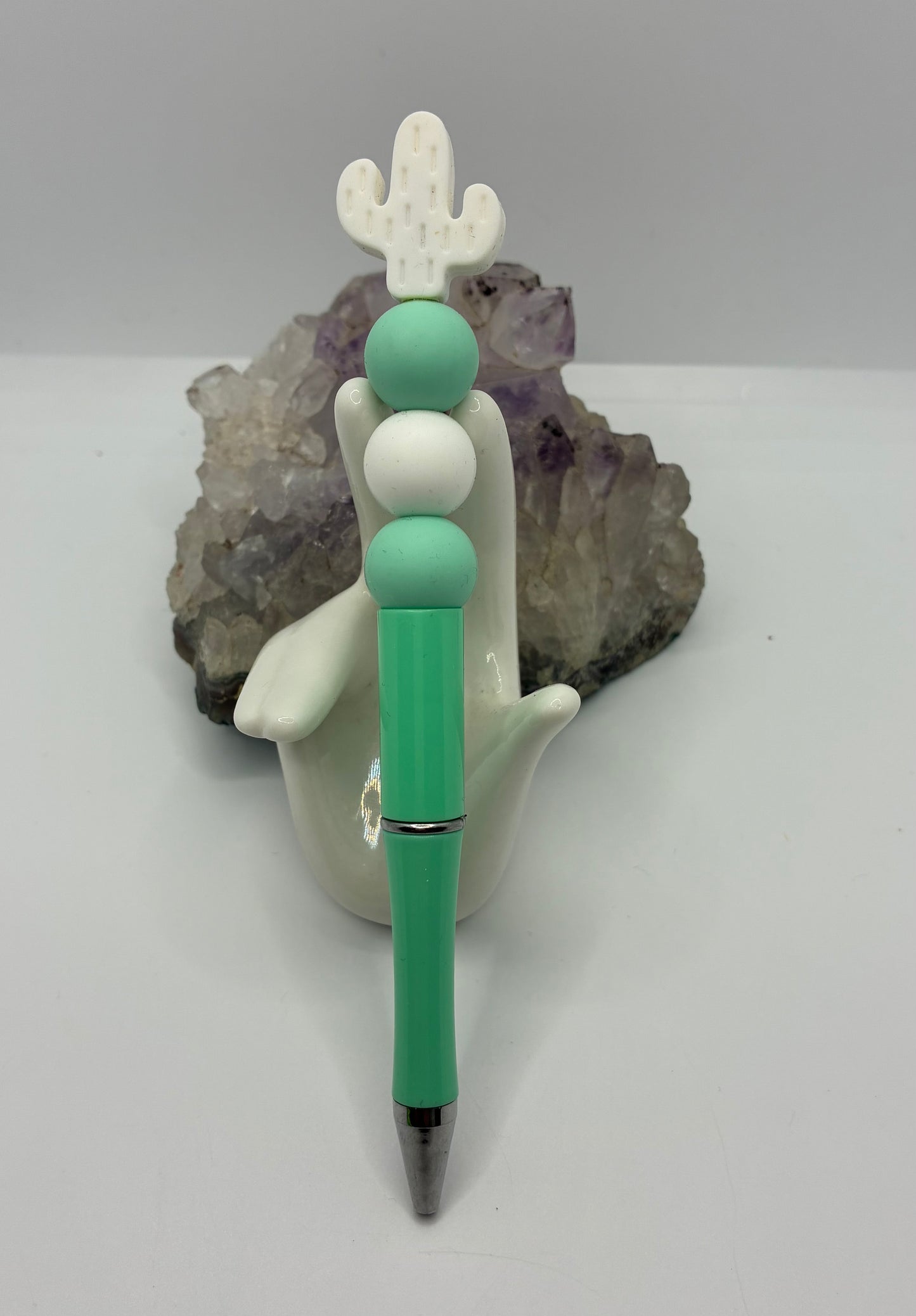 Beaded green & white cactus pen