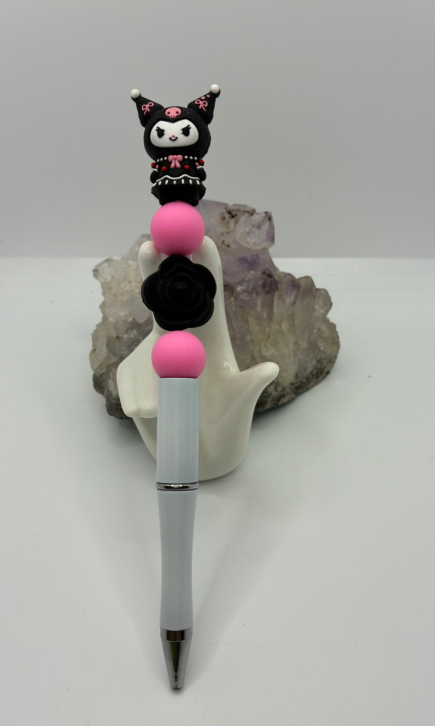 Beaded Kuromi pen #1