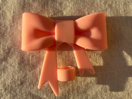 Pink bow straw topper