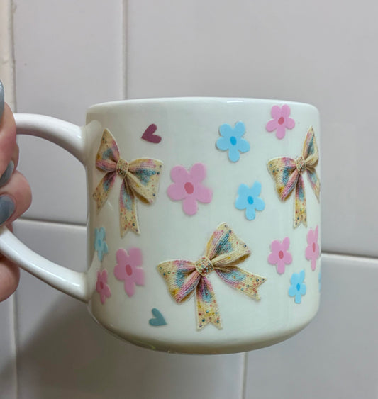Large bow & flower mug