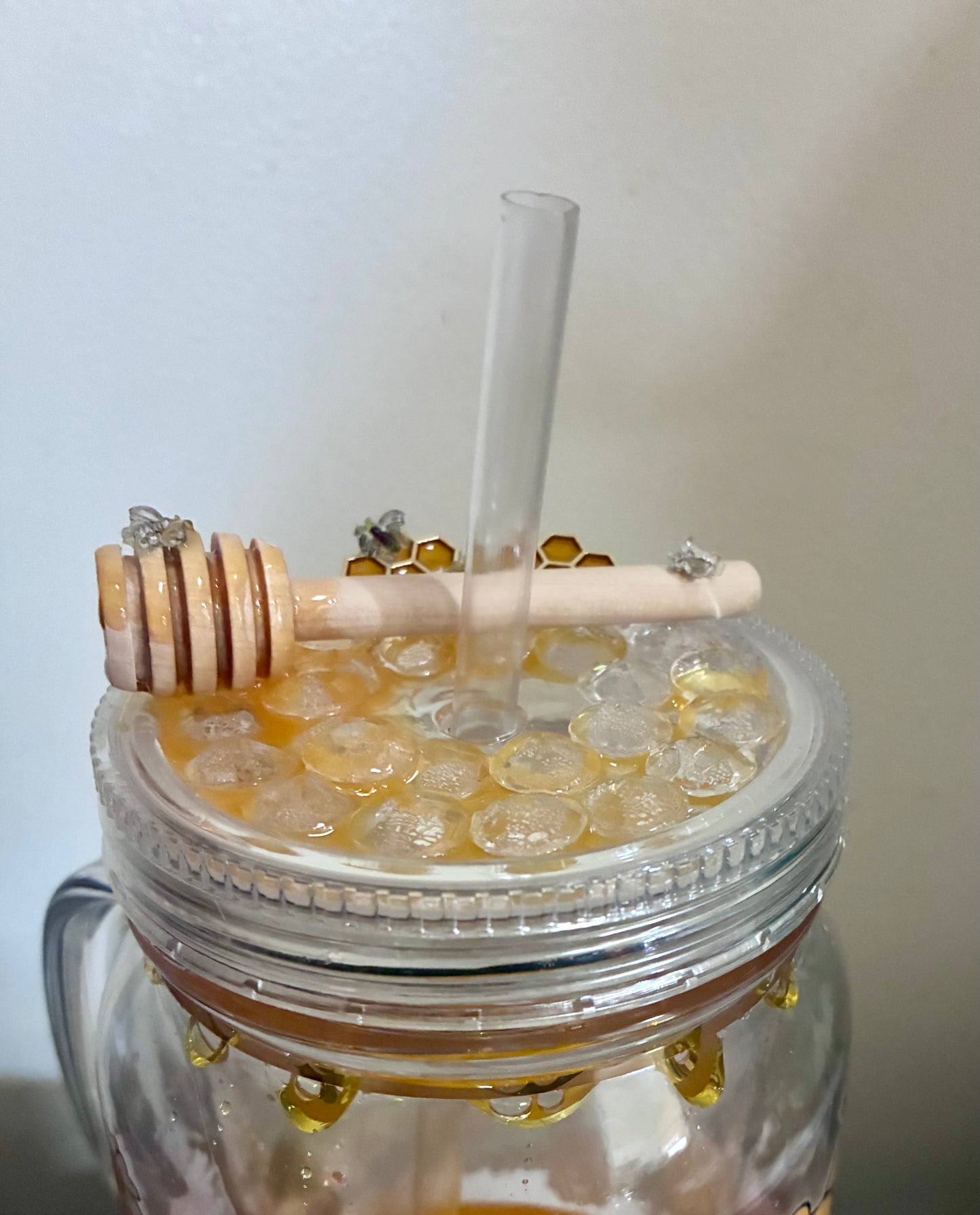 Pooh bear honey drip tumbler